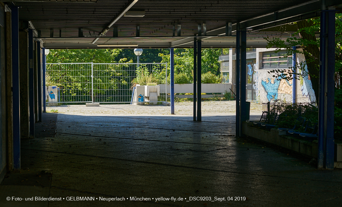 04.09.2019 - Einkaufs- und Wohnzentrum Quiddestraße in Neuperlach